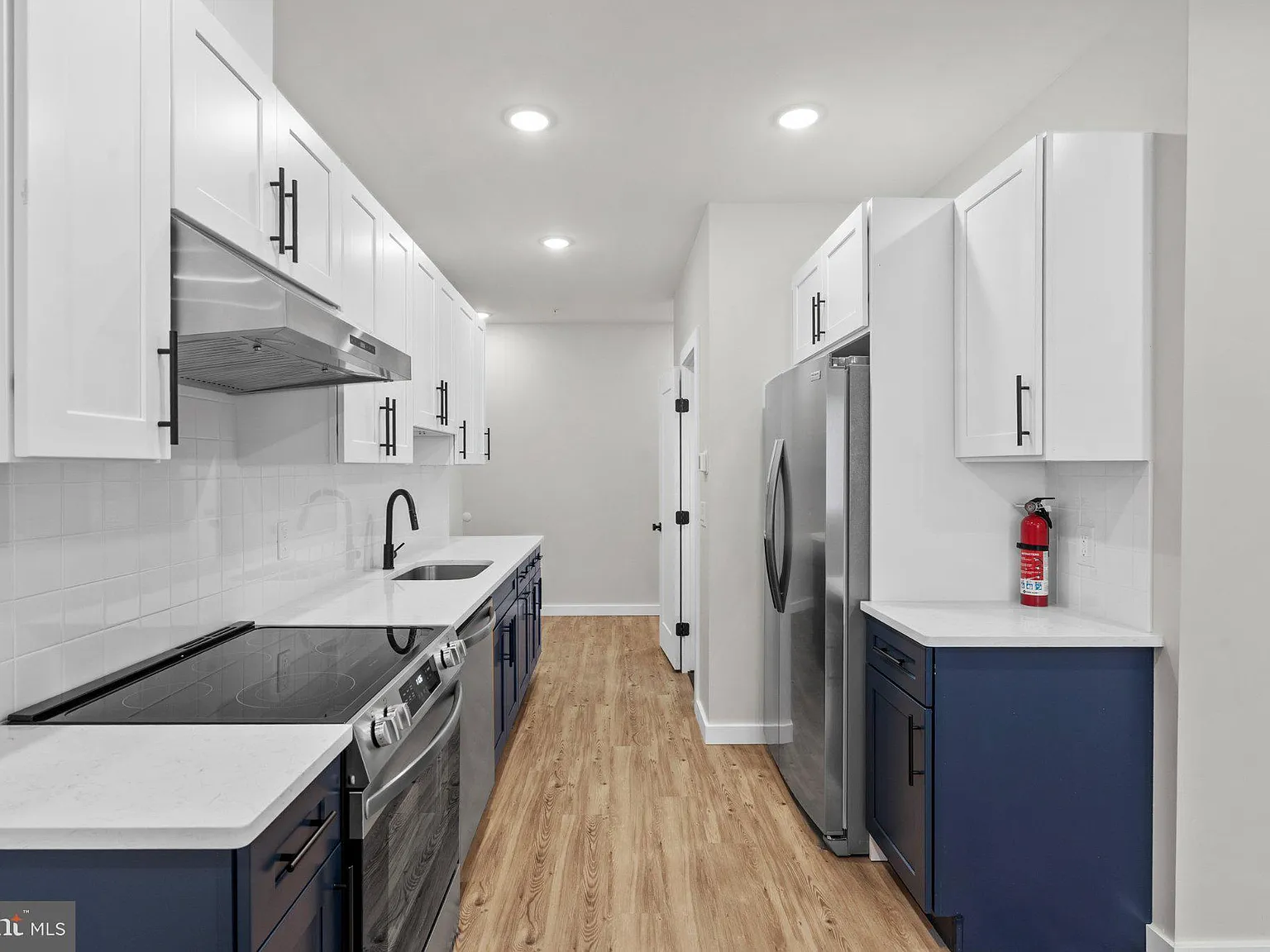 871 N Preston St — Photo 4