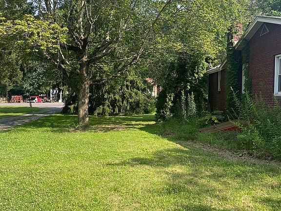 2nd image of 1147 Braddock Rd