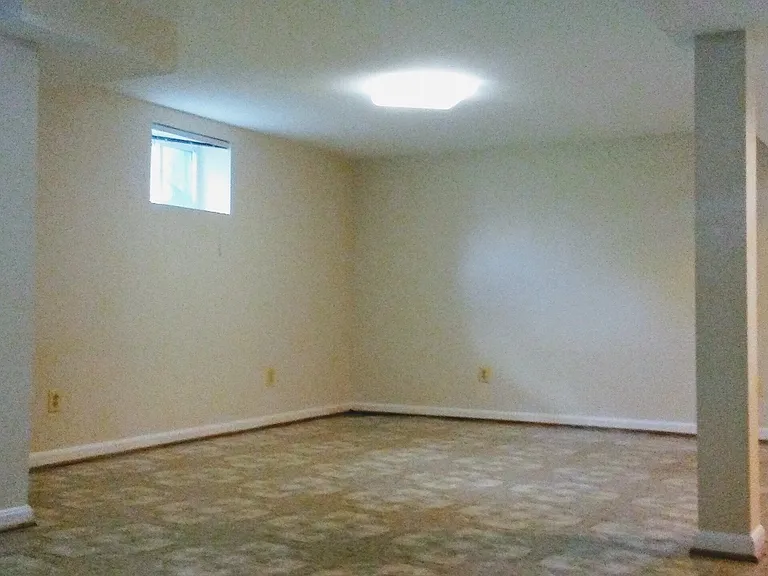 4009 Weller Rd — Photo 12