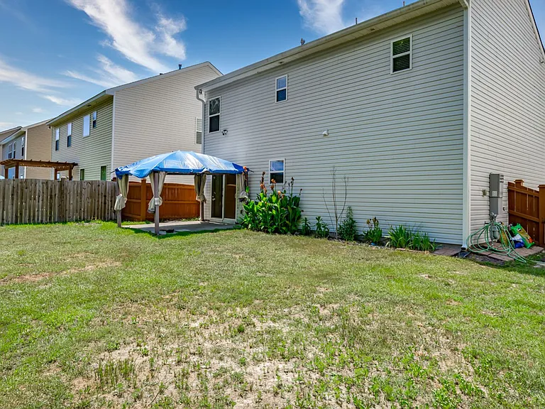 330 Gracemount Ln — Photo 30