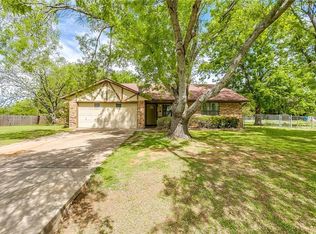 313 Country Meadow Dr, Mansfield, TX 76063