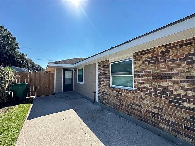 5913 S Oak Dr — Photo 3