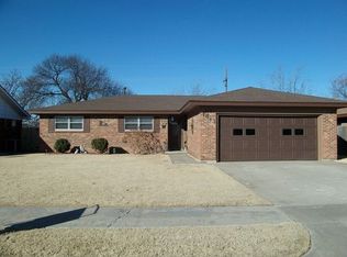 1813 N Zimmers St, Pampa, TX 79065
