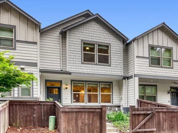 13742 NW 7th Ave, Vancouver, WA 98685