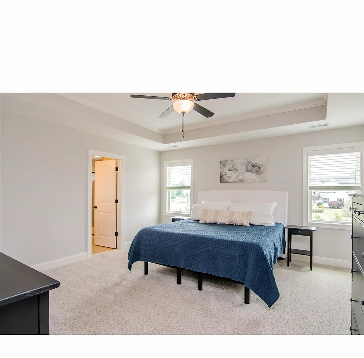 4 bed, 2.5 bath, 2246 sqft, $2,470 — Photo 4