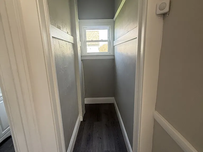 10303 Sophia Ave — Photo 5