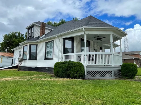 511 S 5th St, Effingham, IL 62401