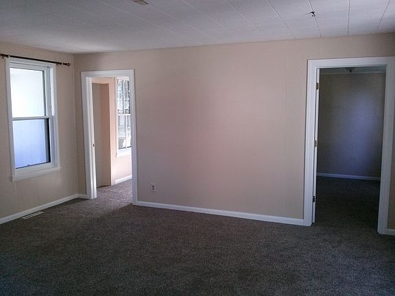4th image of 244 E Arndt St