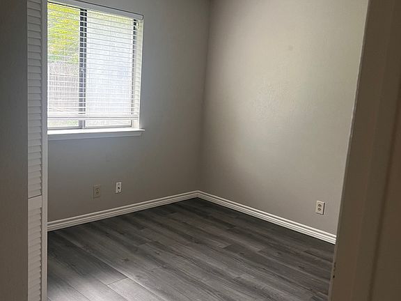 5th image of 711 Braesgreen Dr