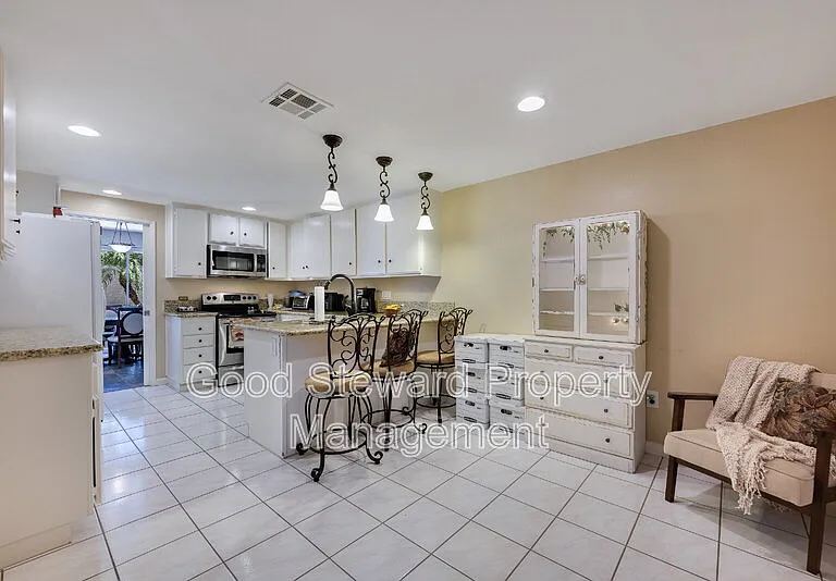 6646 Vista Loma — Photo 16