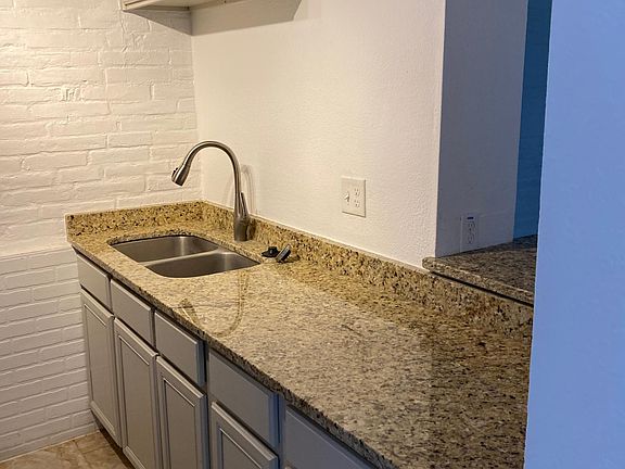 2nd image of 408 Ira Ave #11