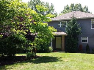 66 Fairway Blvd, Monroe Township, NJ 08831