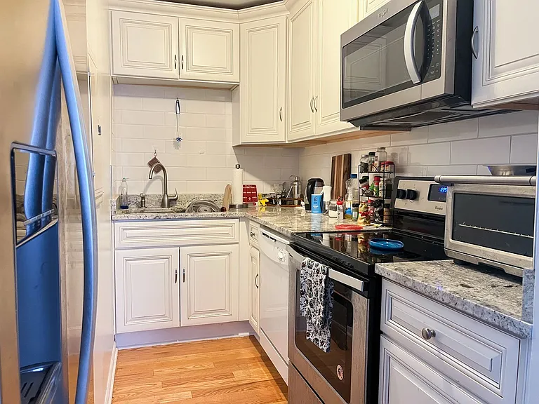 915 W Montana St #21 — Photo 11