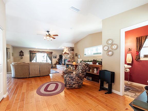 3rd image of 24710 Valle Dr