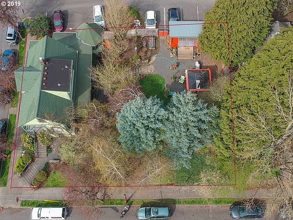 4th image of 4303 N Albina Ave