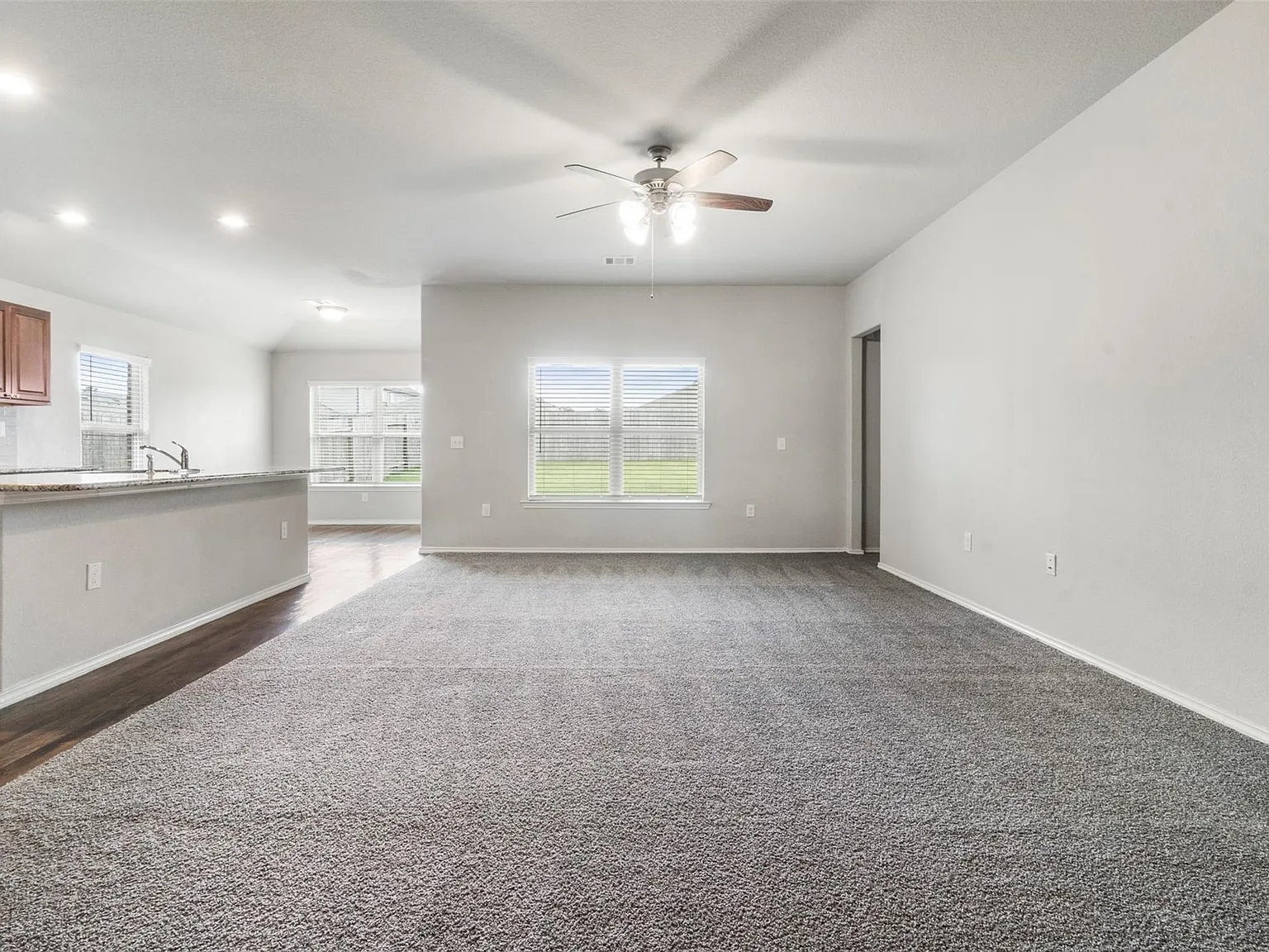 3 bed, 2.0 bath, 1544 sqft, $1,875 — Photo 4