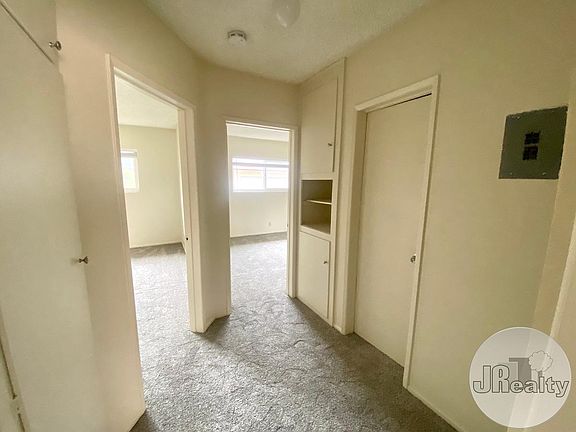 3rd image of 4215 W 130th St #B