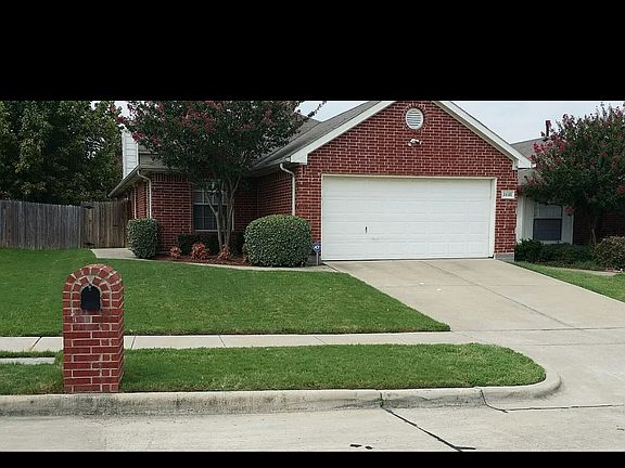 2nd image of 1418 Deville Cir