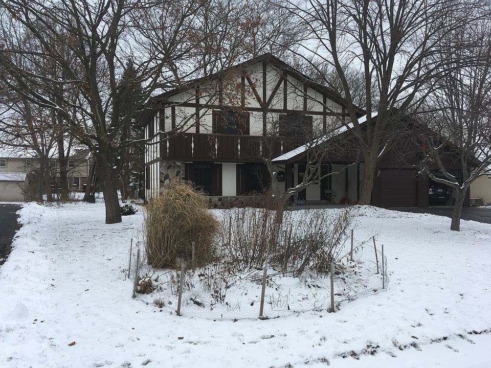1st image of 942 Woodgate Ct