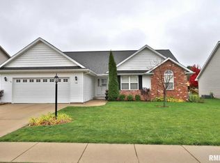 1416 Willow Dr, Washington, IL