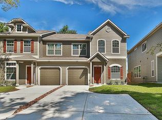 36 Woodland Hills Dr #B, Conroe, TX 77303