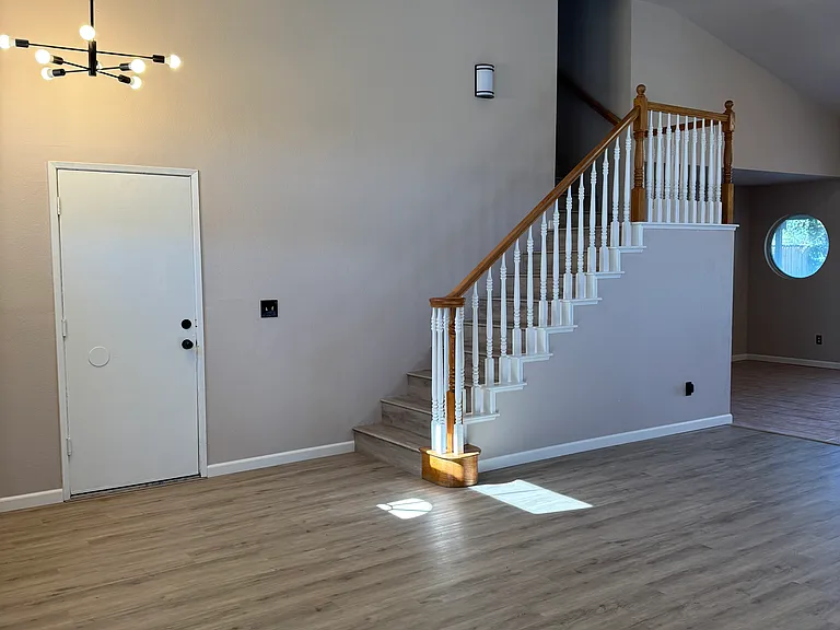 781 W Mount Diablo Ave — Photo 4