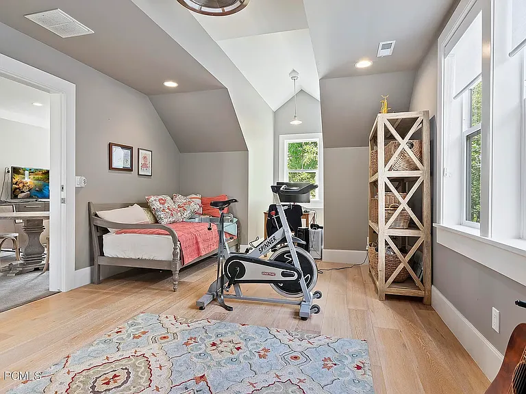 520 E Mission Dr — Photo 19