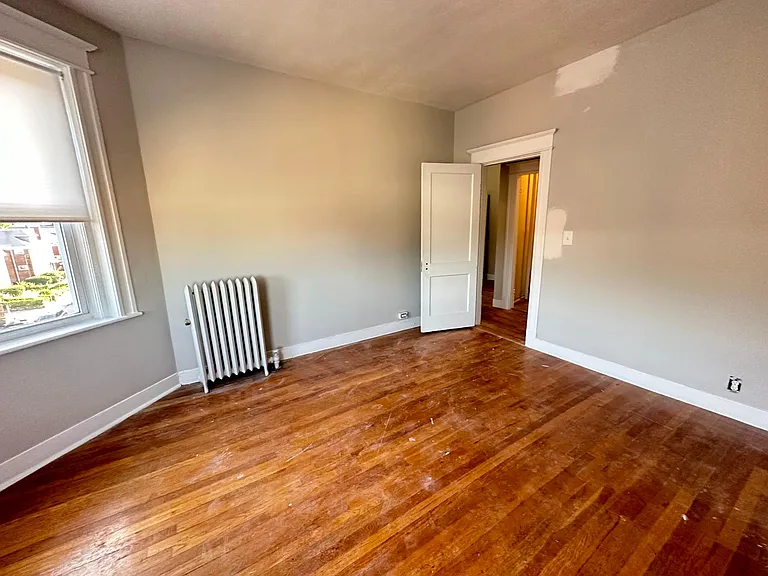 225 Kelton St #16 — Photo 2