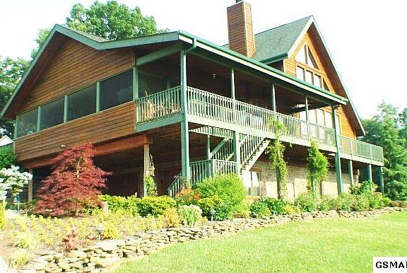 2nd image of 3479 Colton Cir