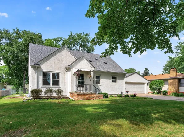 2663 16th Ave E, North Saint Paul, MN 55109