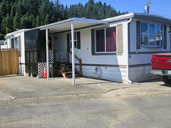 1413 Hawthorne Ave Space 19, Reedsport, OR 97467