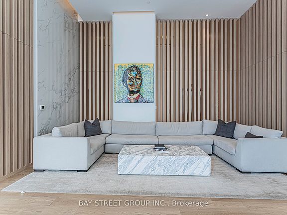 5th image of 3009 Novar Rd #220