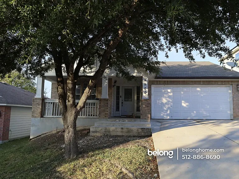 4800 Fort Moultrie Ln — Photo 1