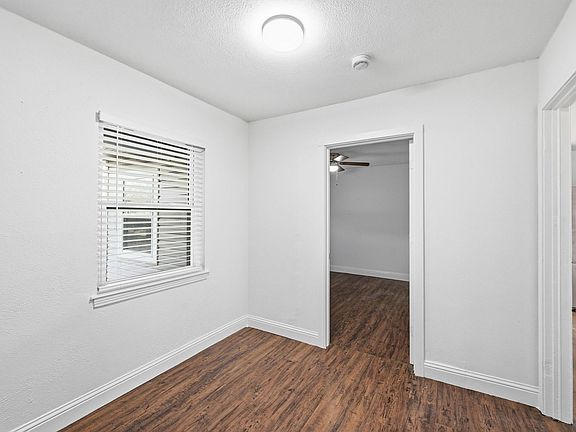 5th image of 1005 Highland Dr