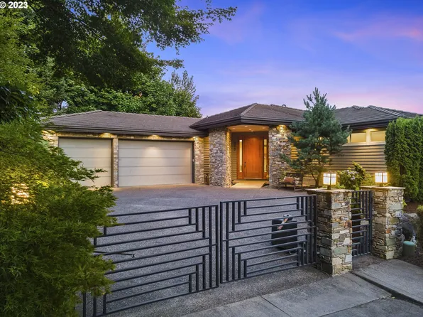 9929 NW Upton Ct, Portland, OR 97229