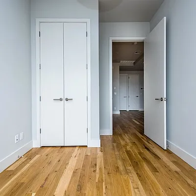 Rented by Nooklyn NYC LLC | media 31