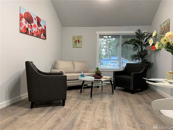 Full view your Family Home!
