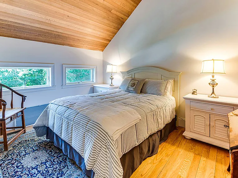 23 Hedges Banks Dr — Photo 17