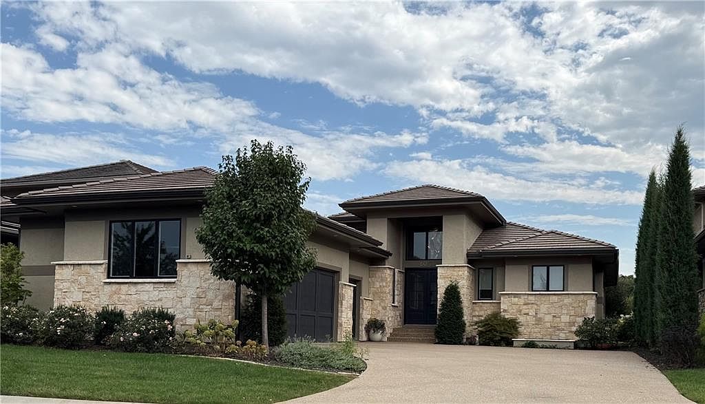 6013 W 137th St — Nicklaus Golf Club at Lions Gate