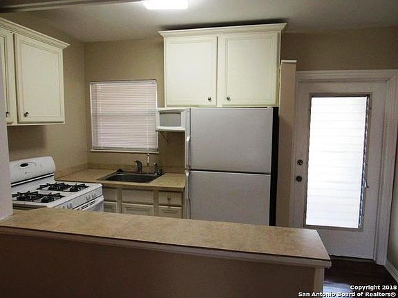 3rd image of 232 Emporia Blvd