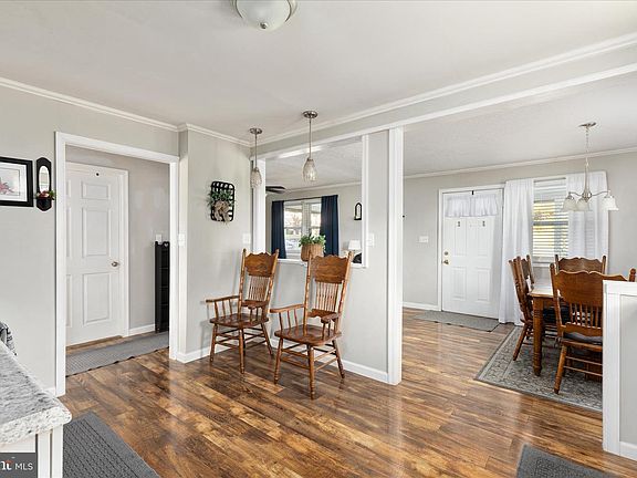 4th image of 654 Capon Rd