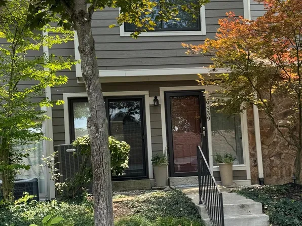 9939 Timbers Dr, Cincinnati, OH 45242