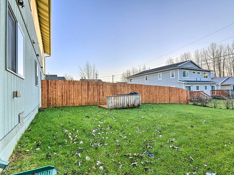2432 Glacier St — Photo 26