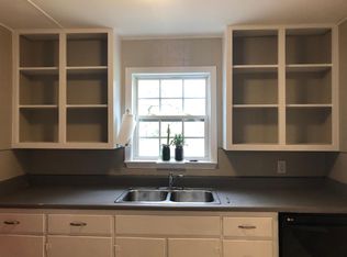 3 Bloom Rd, Chattanooga, TN 37412