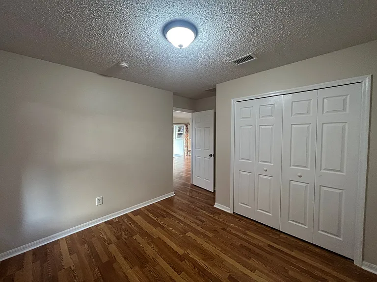 3037 Bonkirk Dr — Photo 9