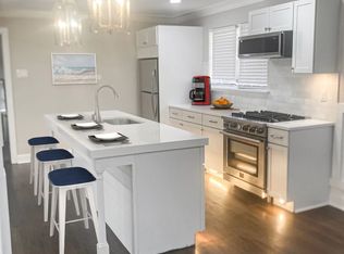 381 E Upper Gulph Rd, Wayne, PA 19087