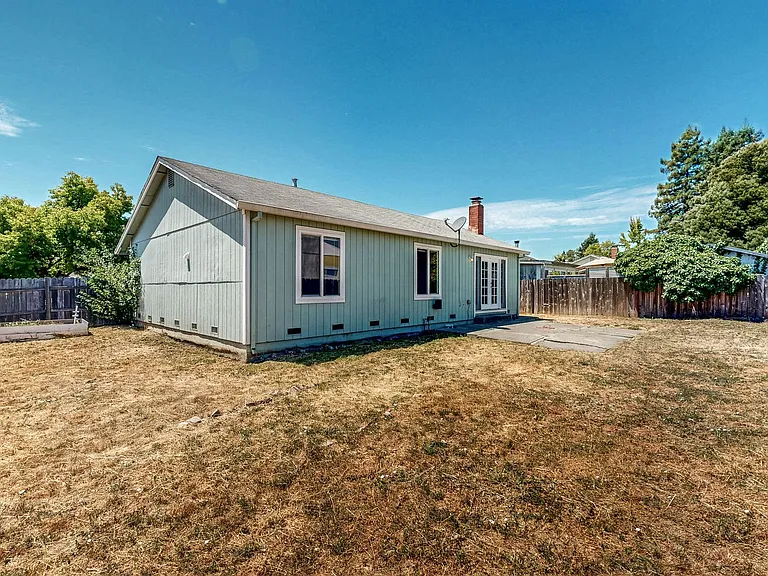 8690 Lords Manor Way — Photo 35