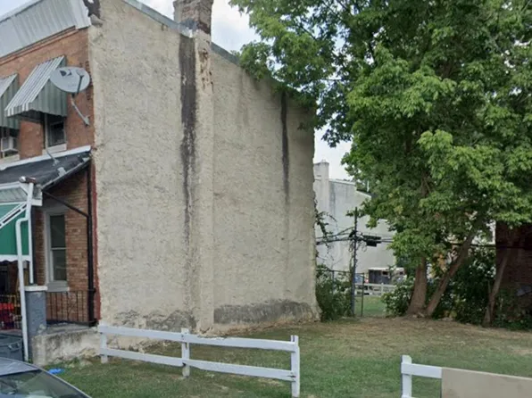 21 N Dearborn St, Philadelphia, PA 19139