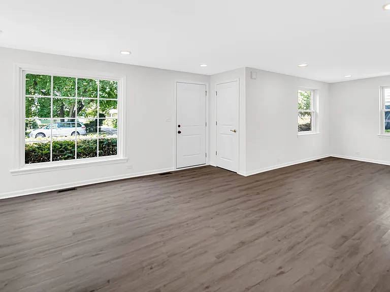 1109 Muirfield Ave — Photo 4