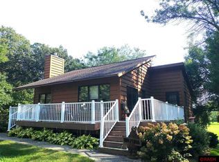 105 S Shore Dr, Sleepy Eye, MN 56085